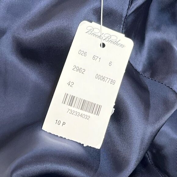 Brooks Brothers NWT navy blue tailored short sleeve top with embroidered sleeves - Picture 11 of 13